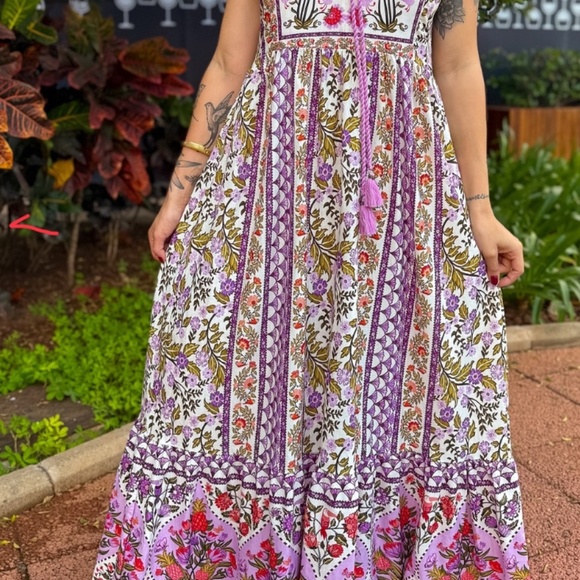 Farm Rio “Romantic Beauty” Tunic Dress – Size Large (G) ON SALE ONLY TODAY - Picture 3 of 8